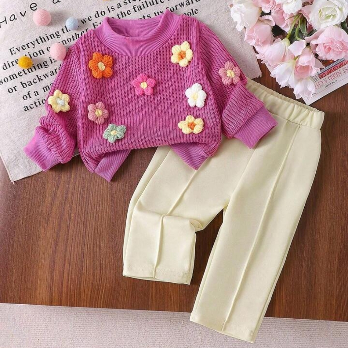 CONJUTO DE 2 PIEZAS CON APLICACIONES DE FLORES  1