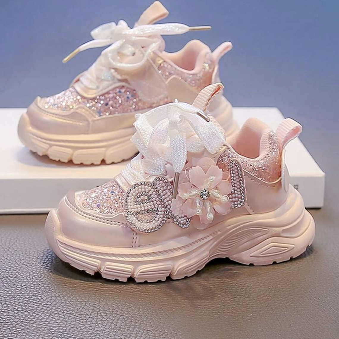 ZAPATILLAS DEPORTIVA CON BRILLO  2