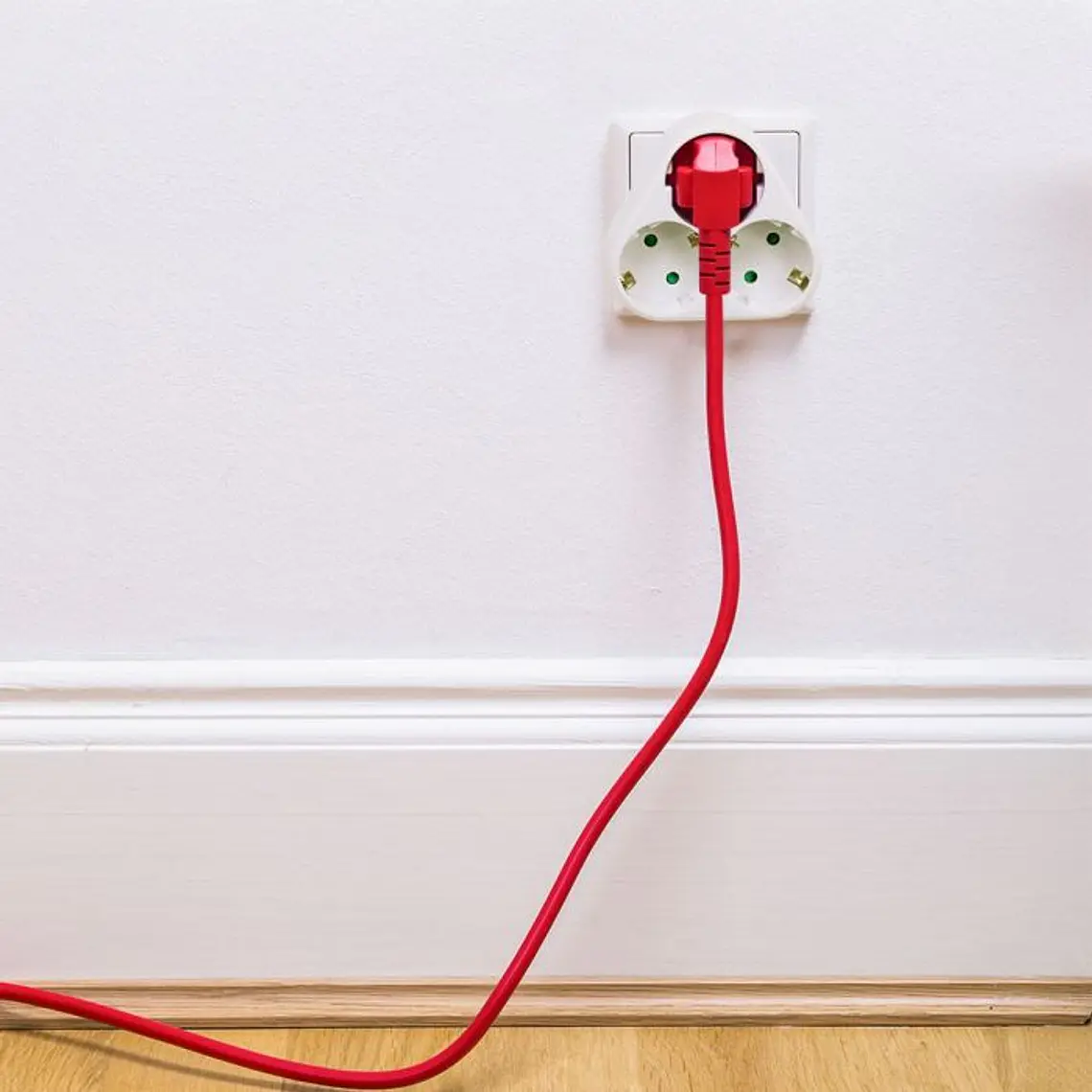 Adaptador de 3 vias c/contacto de terra 10/16A 250V V-TAC 4