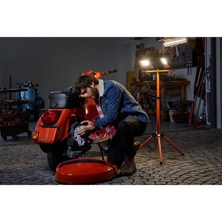 Tripé LED Worklight 2x20W 4000K Ledvance 4