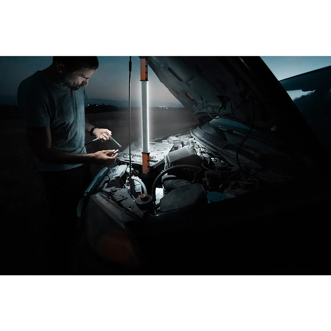 Tubo LED Worklight Battery 67cm 4000K Ledvance 3