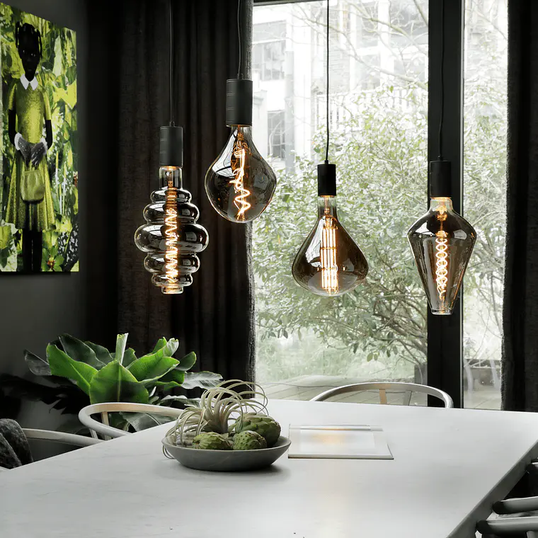 Lâmpada XXL Vienna Titanium LED 6W E27 2200K Calex 3