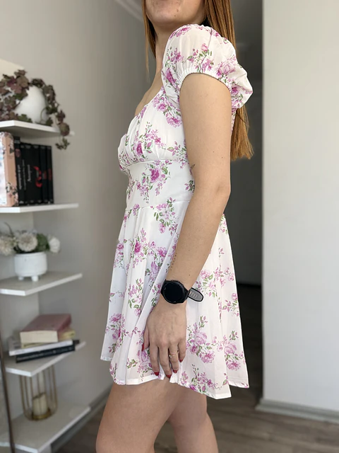 Enterito floral blanco