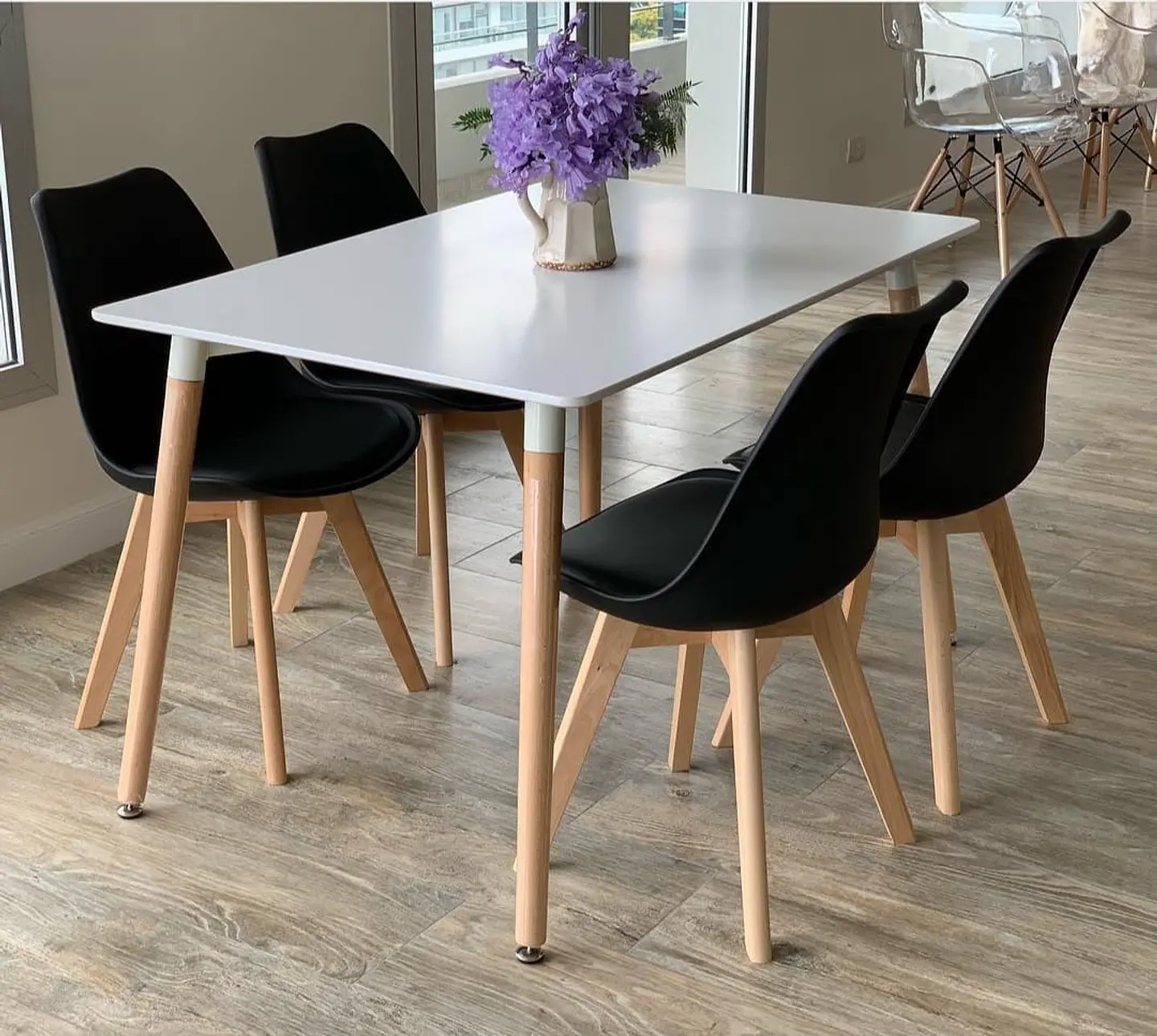 Mesa Rectangular Eames MDF + 4 Sillas Tulip Polipropileno con cojin- comedor 4