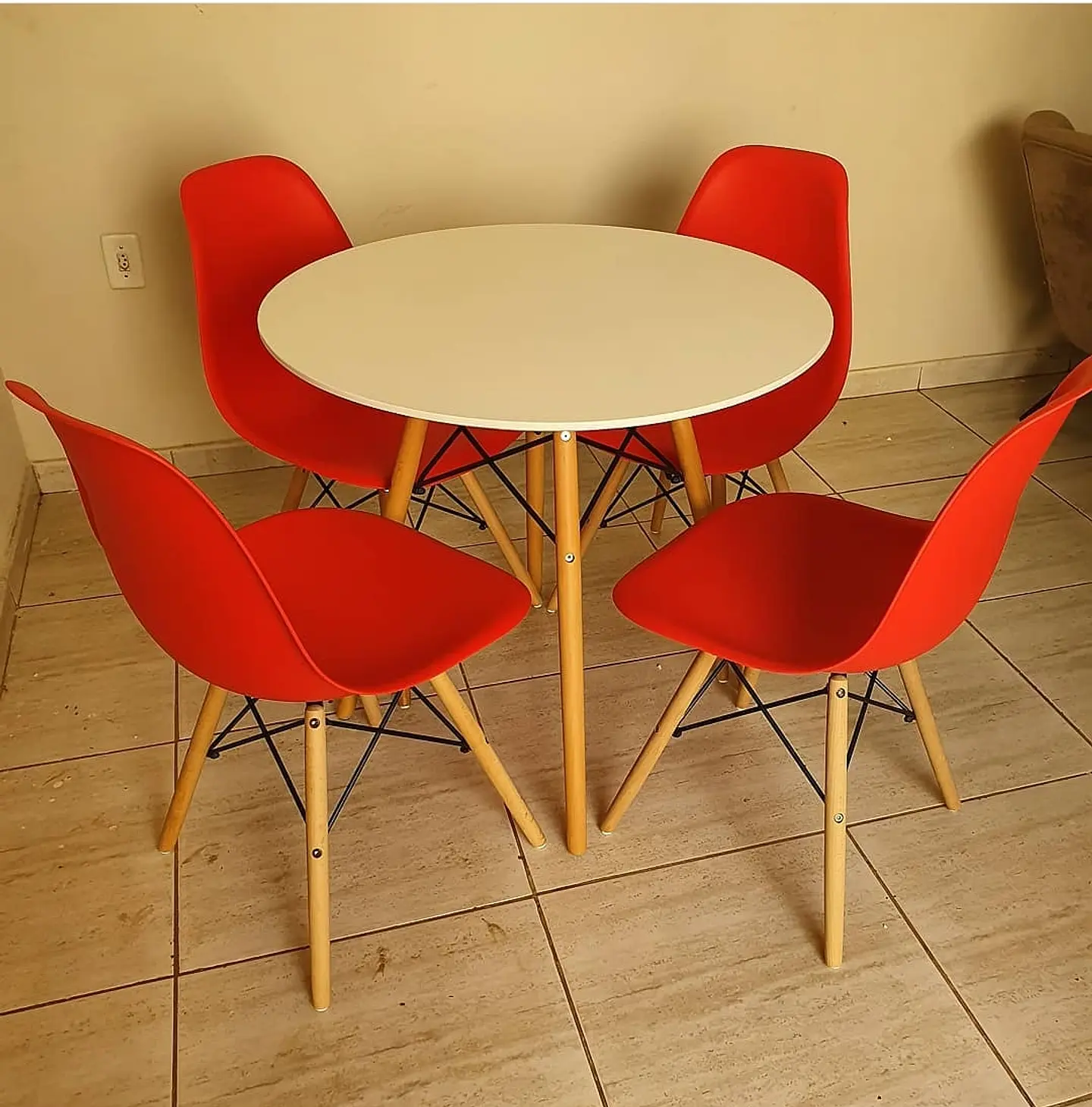 Comedor Redondo Melamina 4 Sillas Eames – Mesa 80cm 7
