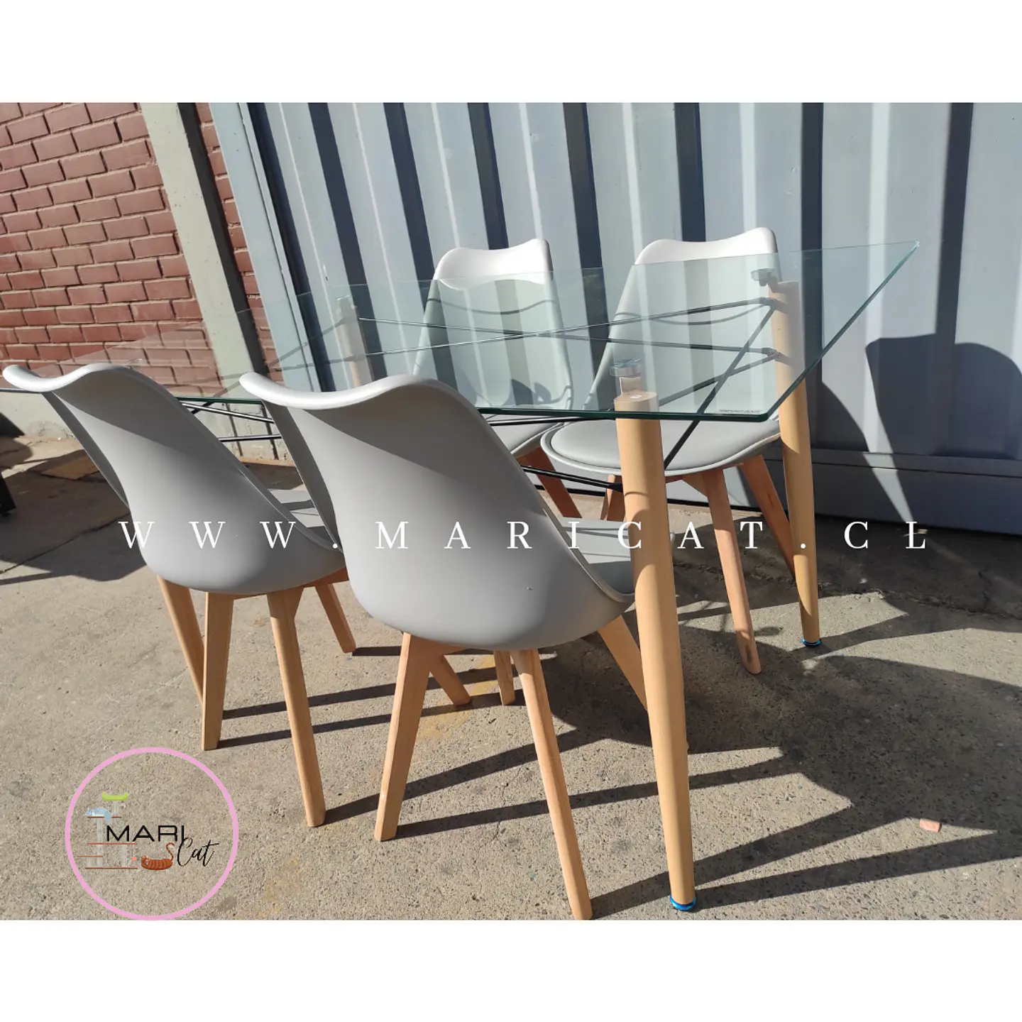 Mesa Rectangular Europeo vidrio metal + 4 sillas Tulip polipropileno con cojin- Comedor 140cm 3
