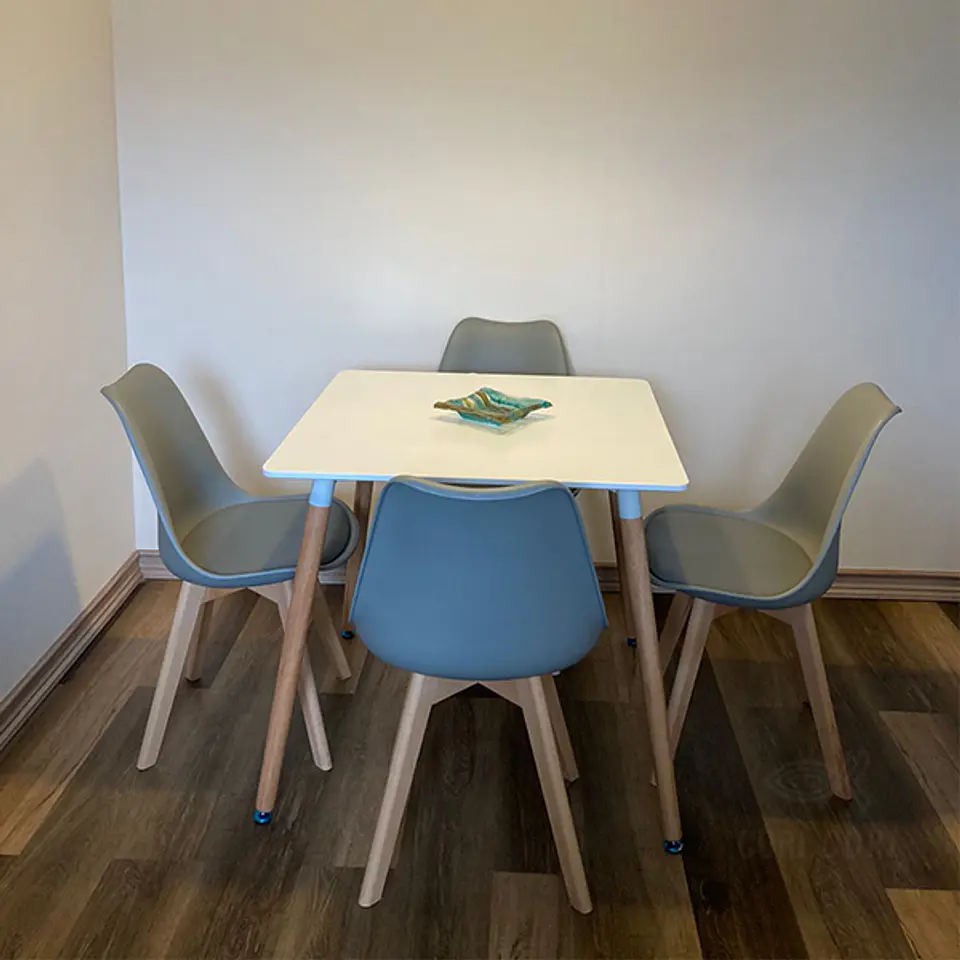 Comedor Cuadrado Melamina 4 Sillas Tulip – Mesa 80x80cm 1