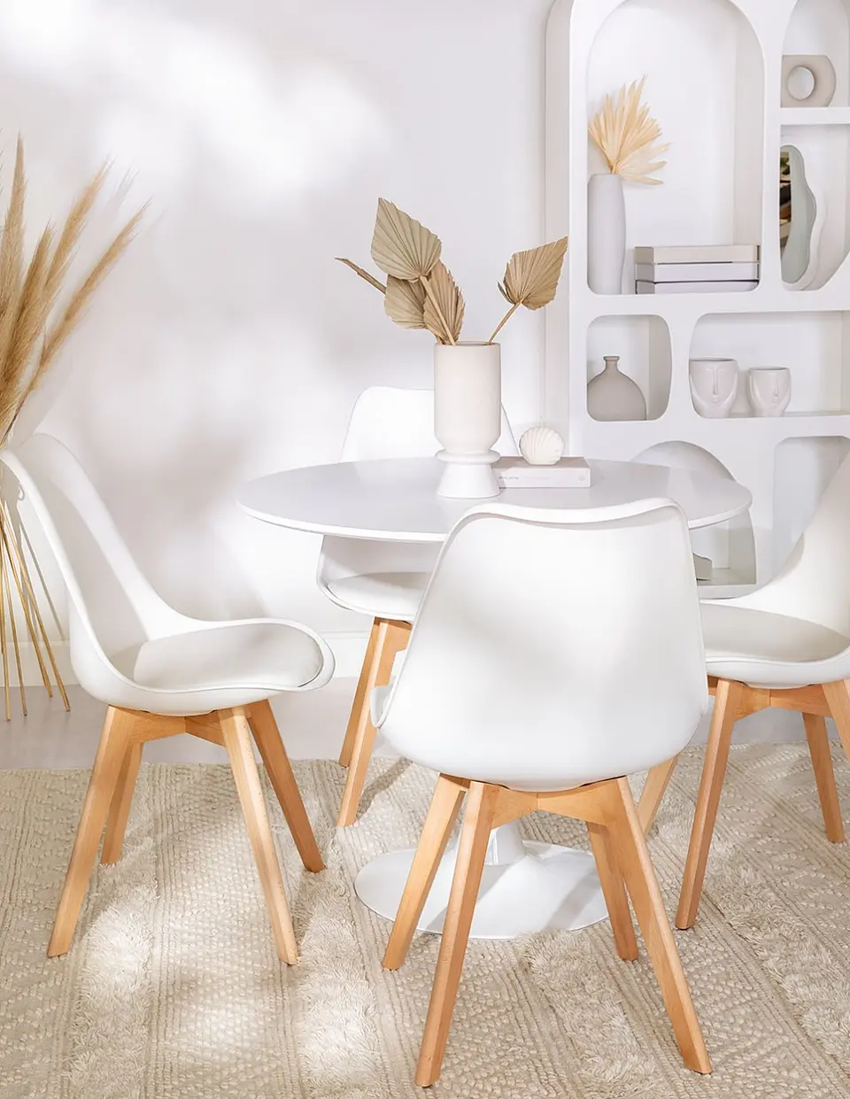Mesa Tulip mas  Sillas Tulip 2