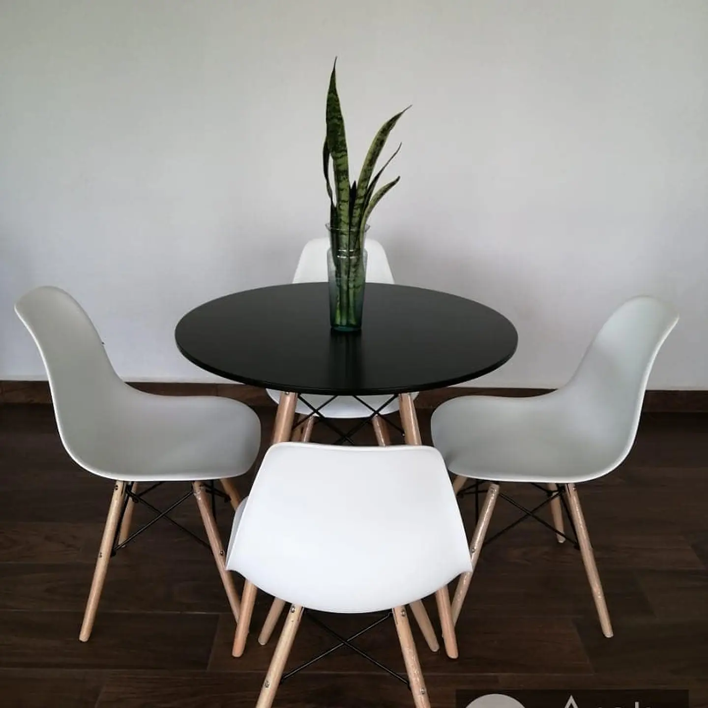 Comedor Redondo Melamina 4 Sillas Eames – Mesa 80cm 10