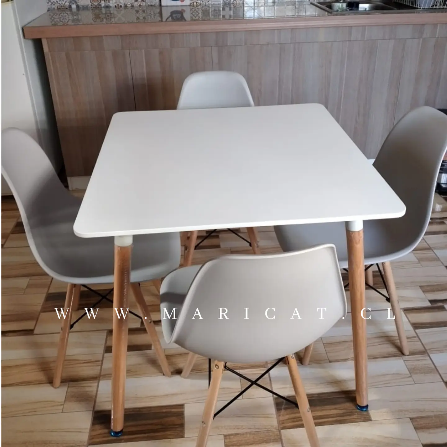 Comedor Cuadrado Melamina 4 Sillas Eames – Mesa 80x80cm 4