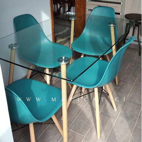 Comedor Rectangular Vidrio 4 Sillas Eames – Mesa 120cm
