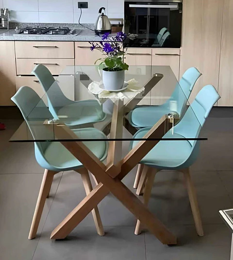Mesa Rectangular Cross Chile Vidrio + 4 Sillas Tulip Polipropileno con cojin– Comedor 130cm