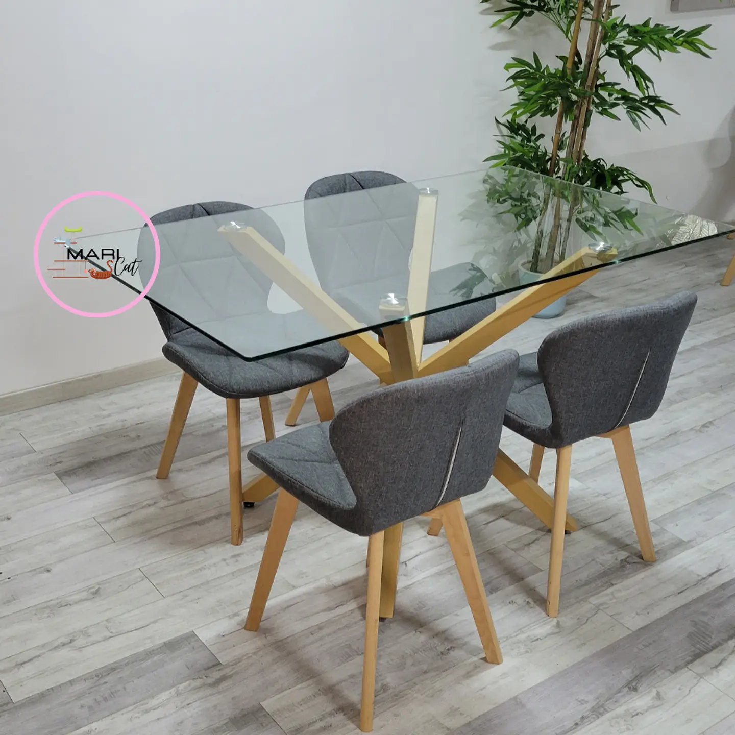 Mesa rectangular Warwick vidrio + 4 Sillas Mariposa Tulip lino- comedor 1