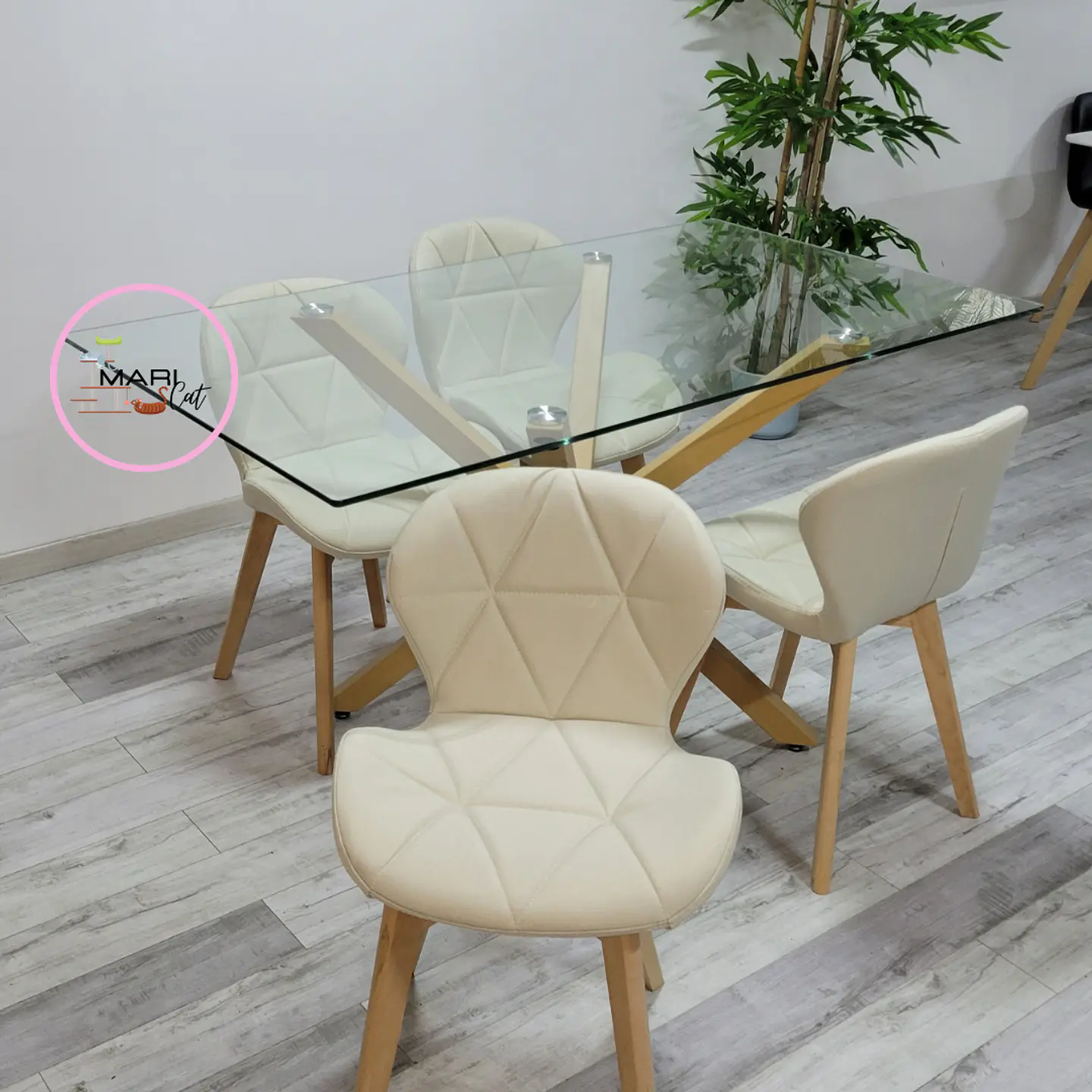 Mesa rectangular Warwick vidrio + 4 Sillas Mariposa Tulip lino- comedor 3