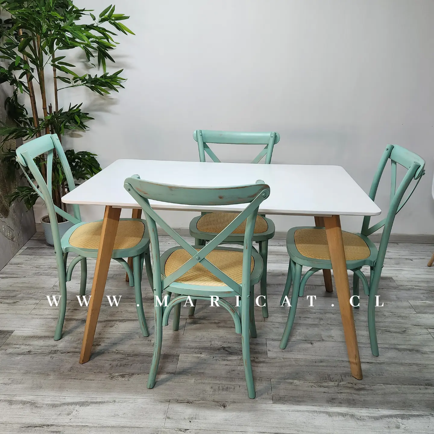 Mesa Rectangular Tulip + Silla Madera Crossback madera y ratan comedor restaurant  3