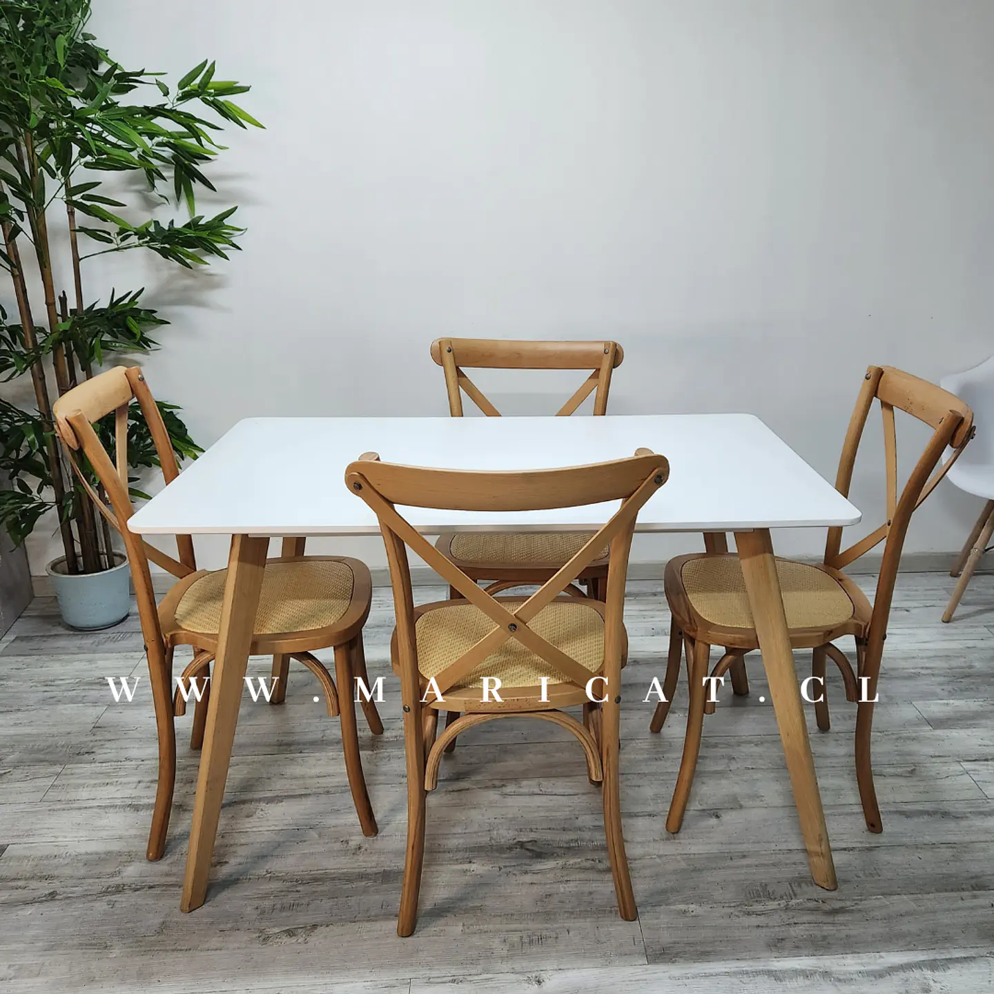 Mesa Rectangular Tulip + Silla Madera Crossback madera y ratan comedor restaurant  1