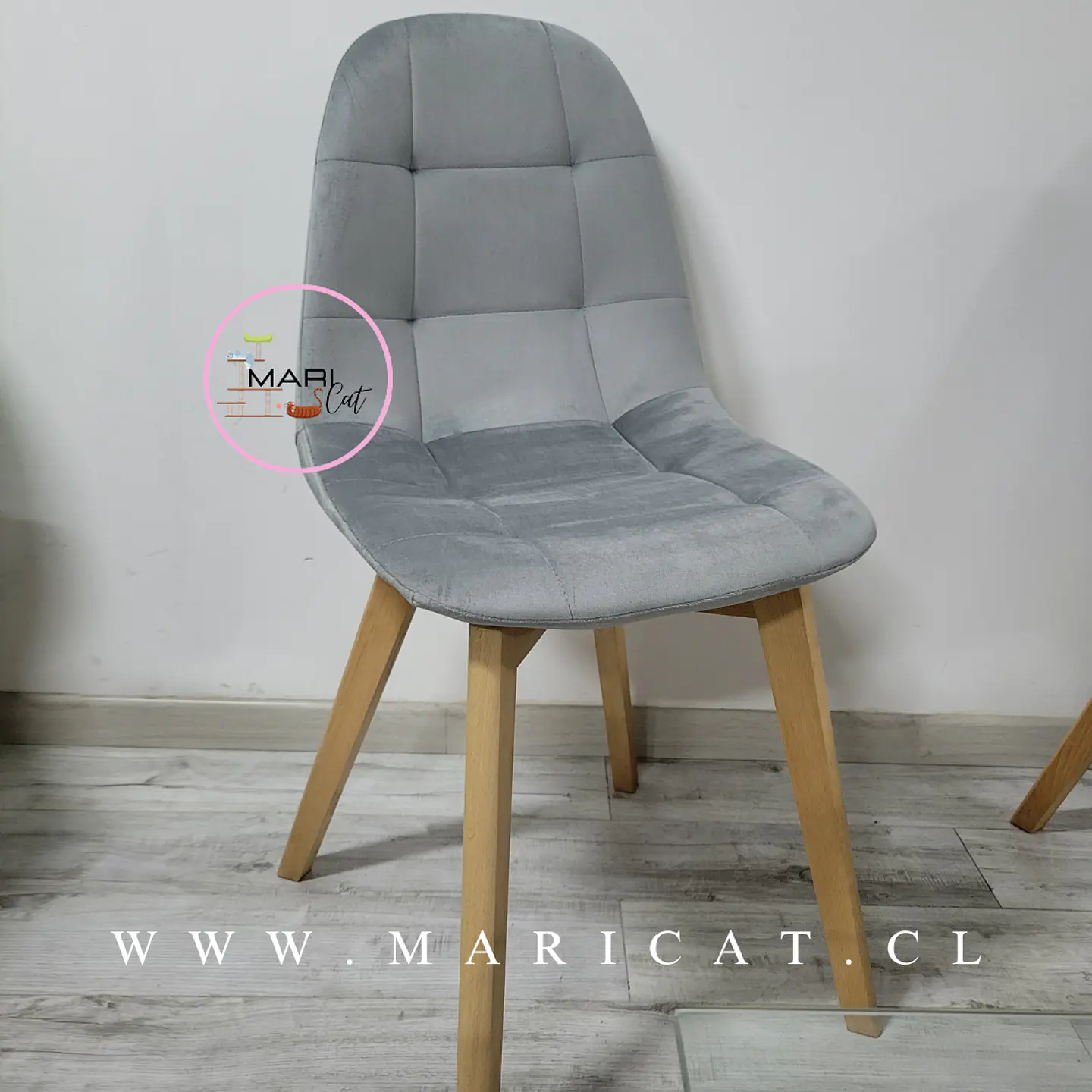 Silla Capitoné Felpa Wood Natural – Living y Recepción 5