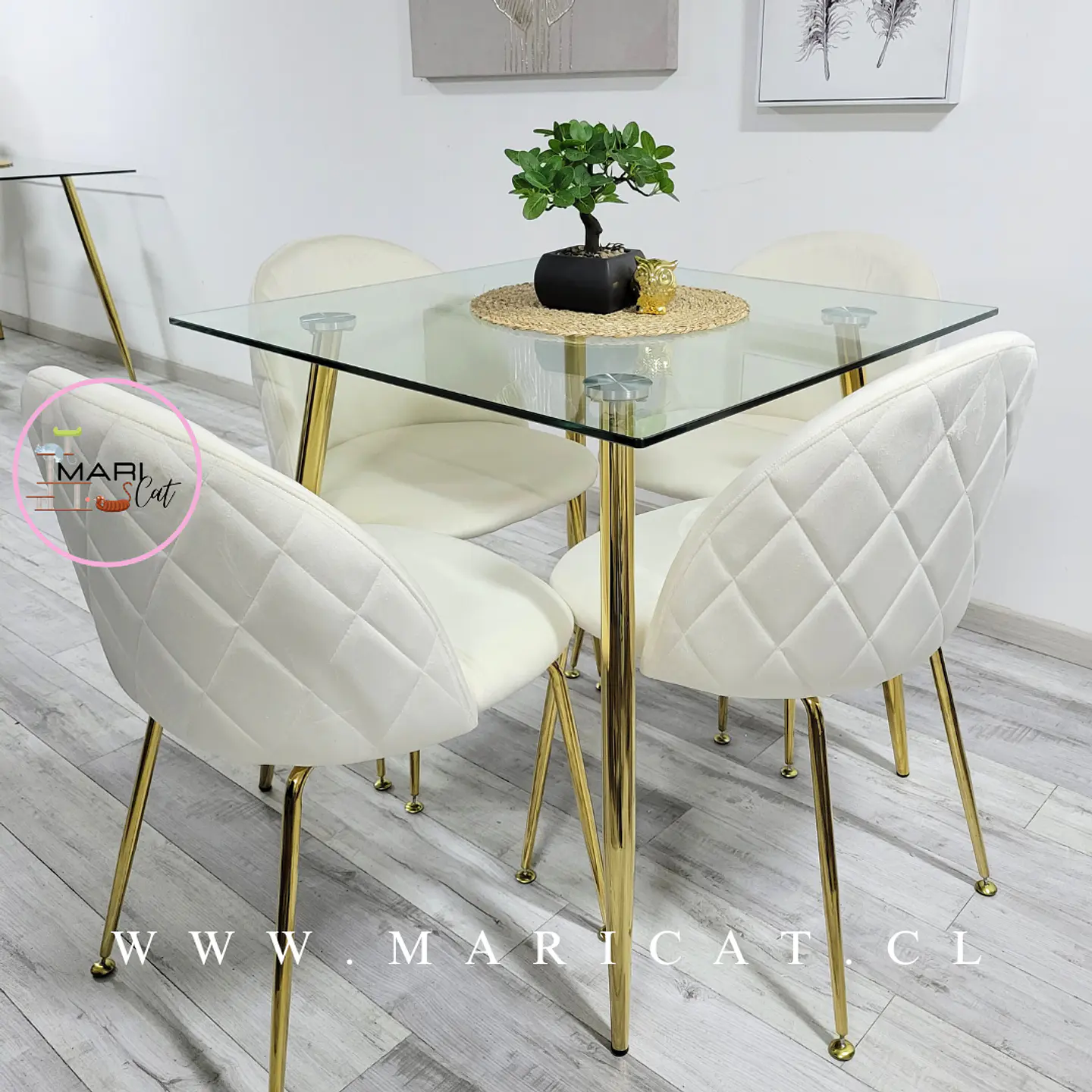 Mesa Cuadrada Francia Gold + Silla Velvet Gold 3