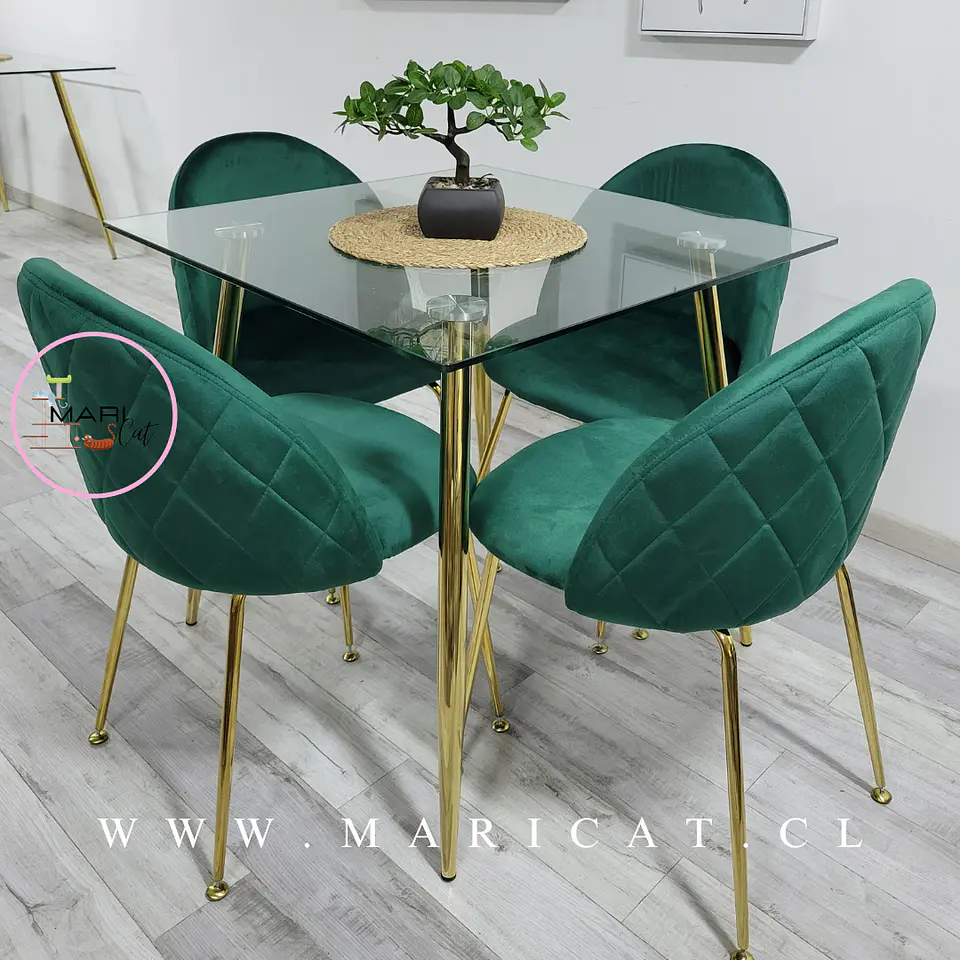 Mesa Cuadrada Francia Gold + Silla Velvet Gold 4