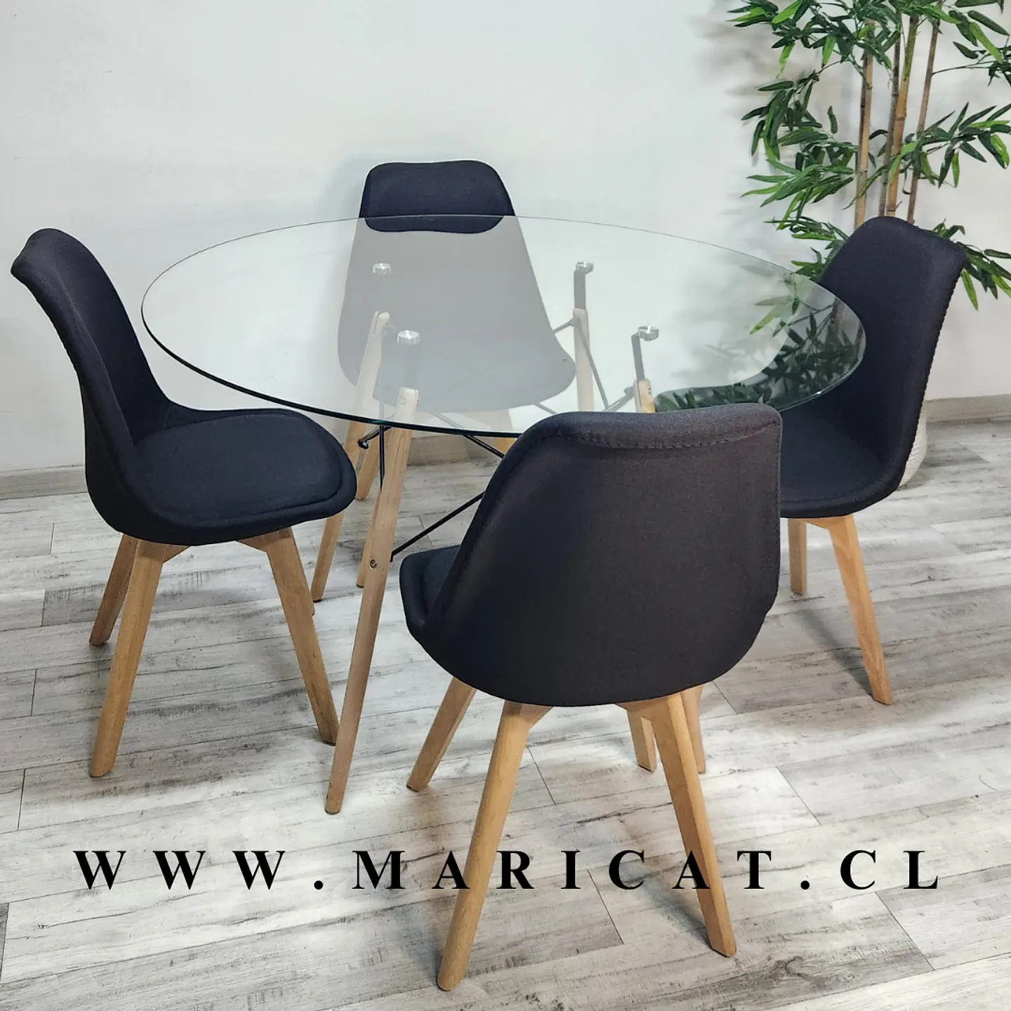 Mesa Eames Vidrio + Silla Tulip Lino 2