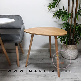 Mesa de Centro Lateral Esquinera Wood con Cubierta Ovalada Efecto Madera y Patas de Madera Natural