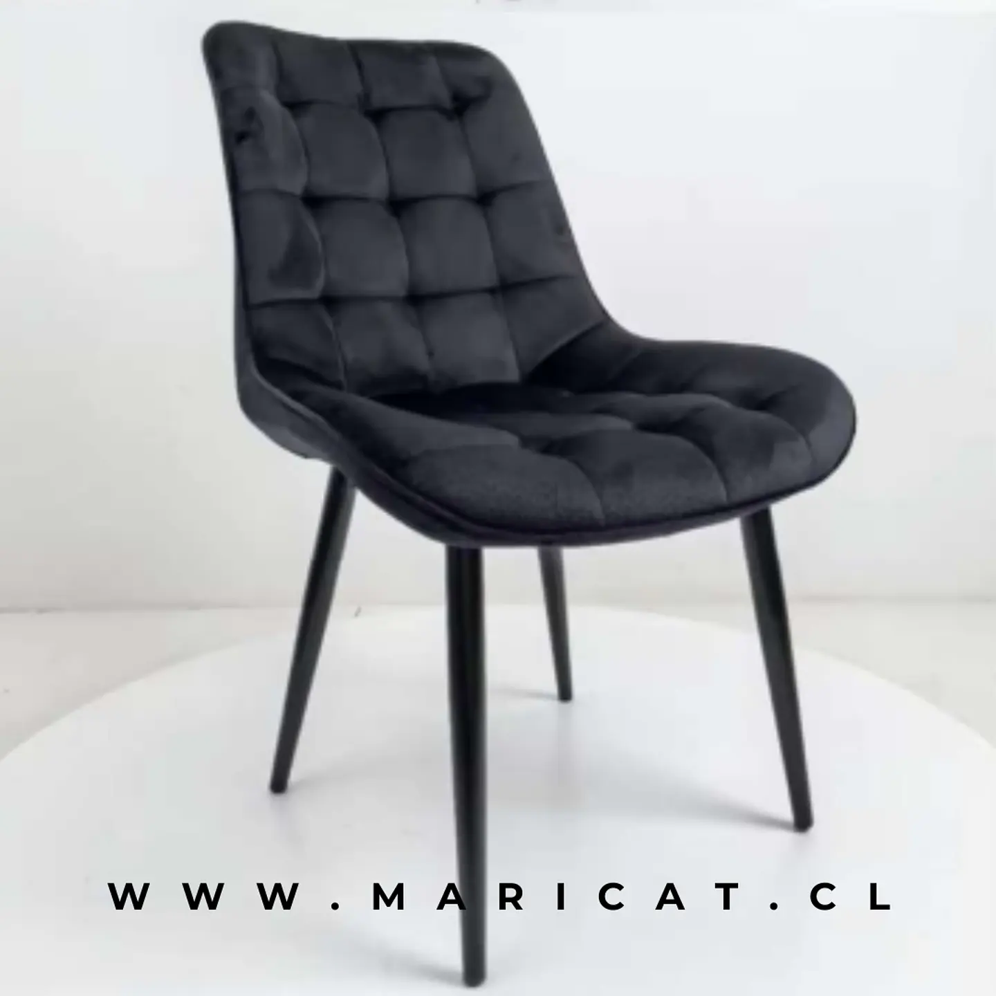 Silla Capitoné Velvet estructura Black–Living y Recepción comedor  1