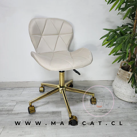 Silla Mariposa Velvet Dorado – Living y Recepción