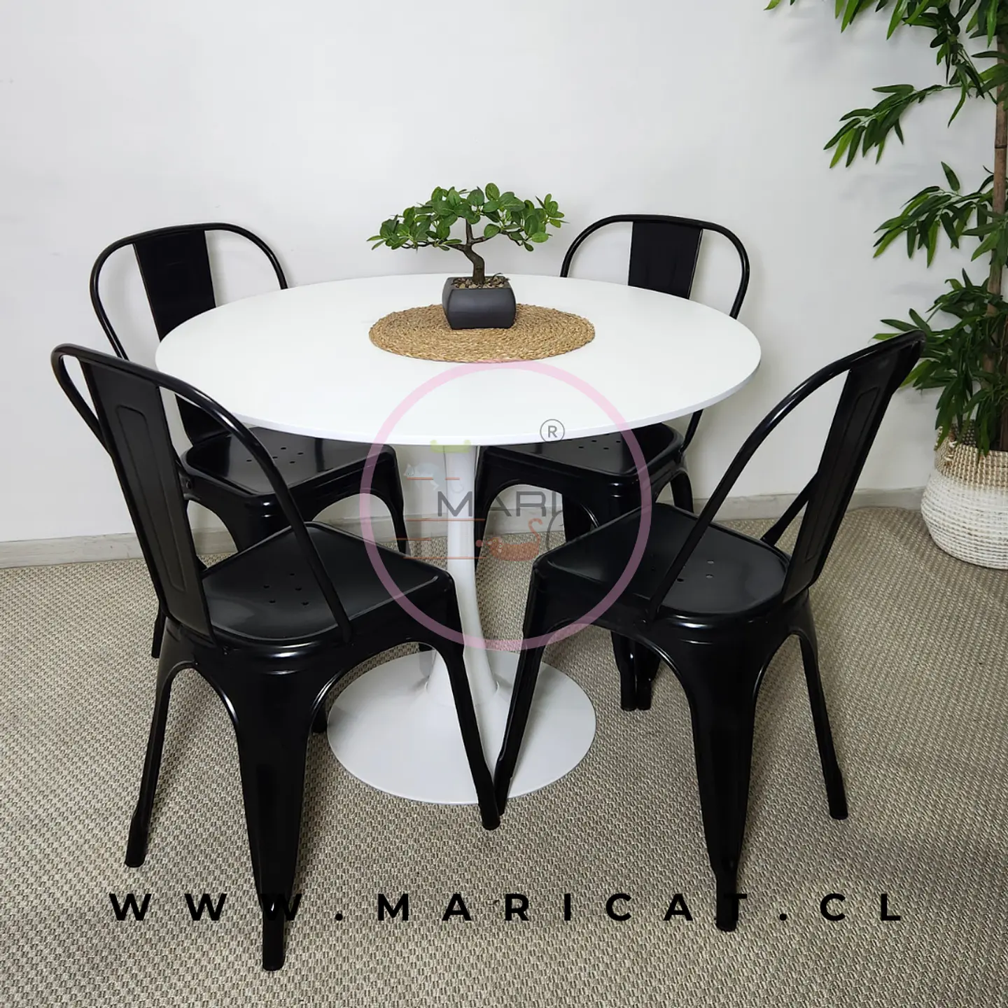Comedor Redondo Mesa Tulip Melamina 75cm + 4 Sillas Tolix 4