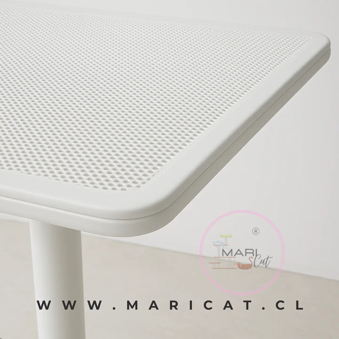 Mesa Tulip Cuadrada Blanca de Polipropileno con Pie Central para Terraza y Uso Comercial 2