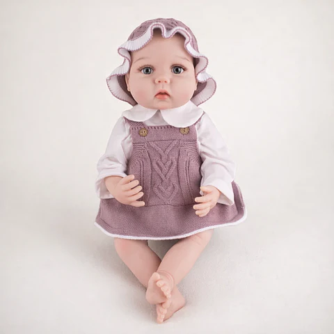 Muñeca Bebé Reborn Realista 55 cm con Accesorios en Tonos Mora  + 3 years
