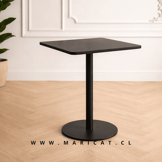 Mesa Tulip Cuadrada con Cubierta MDF y Base de Metal – Negro