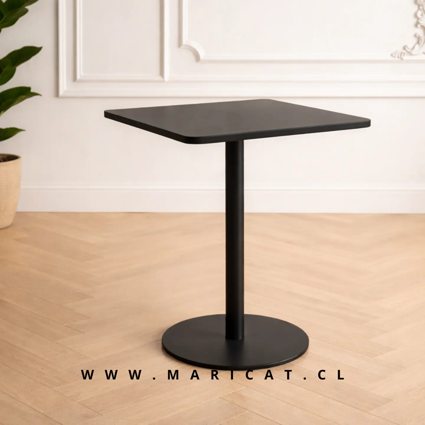 Mesa Tulip Cuadrada con Cubierta MDF y Base de Metal – Negro 1