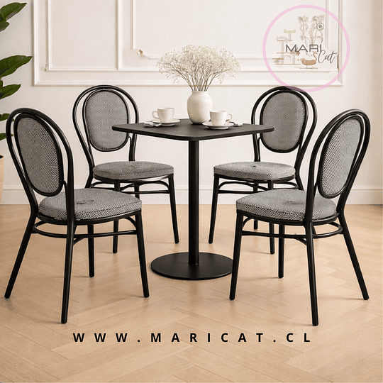 Mesa Tulip Cuadrada con Cubierta MDF y Base de Metal – Negro + 4 Silla Provence Parisina de Rattan para Exterior con Estructura de Aluminio – Gris Claro