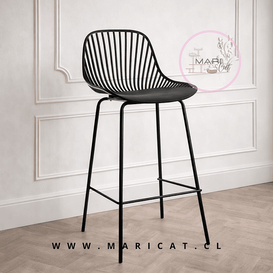 Taburete Clayton Alto de Polipropileno con Estructura de Acero para Cocina y Bar – Negro