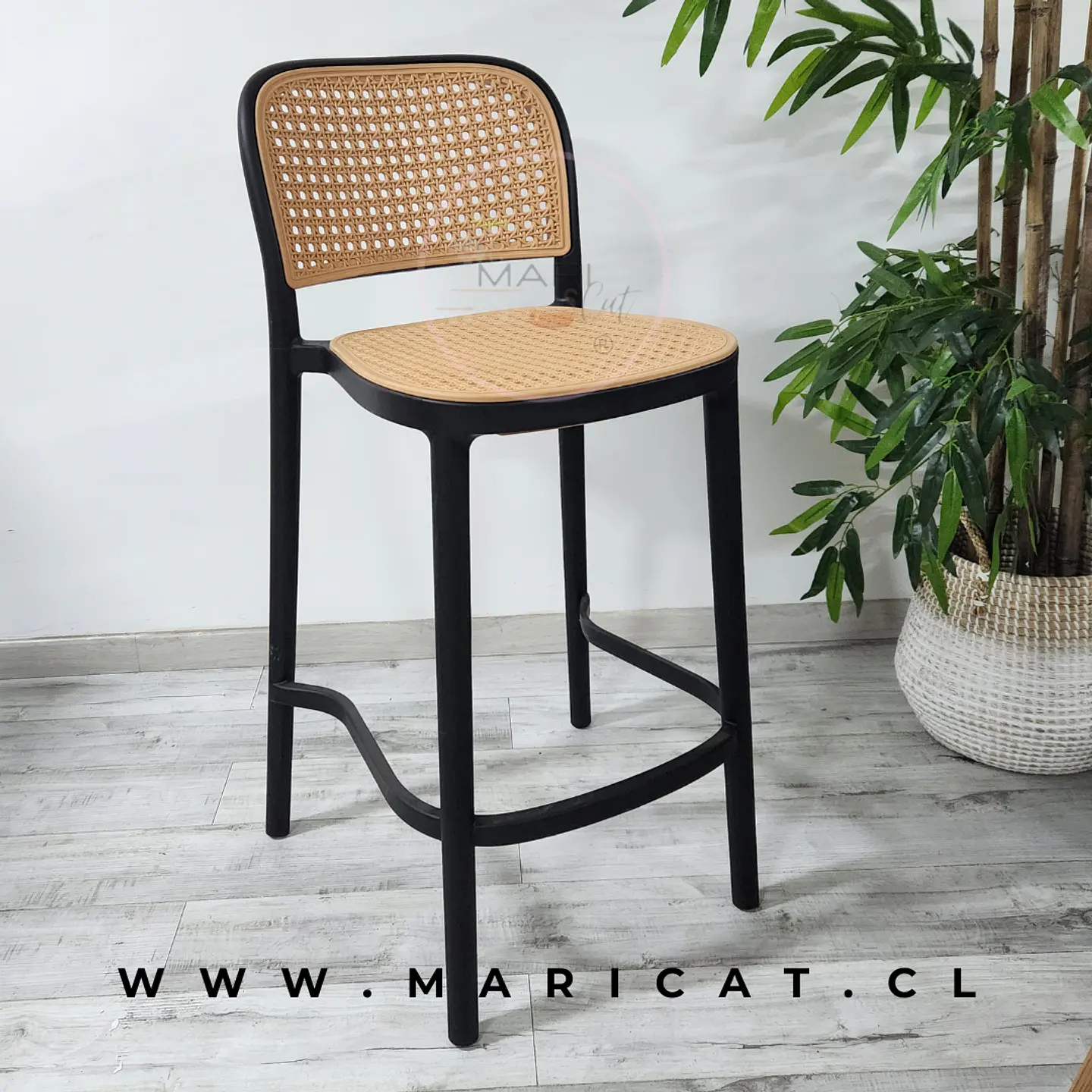 Pack 4 Taburete Bar Bajo Delta Polipropileno Negro 65cm 2