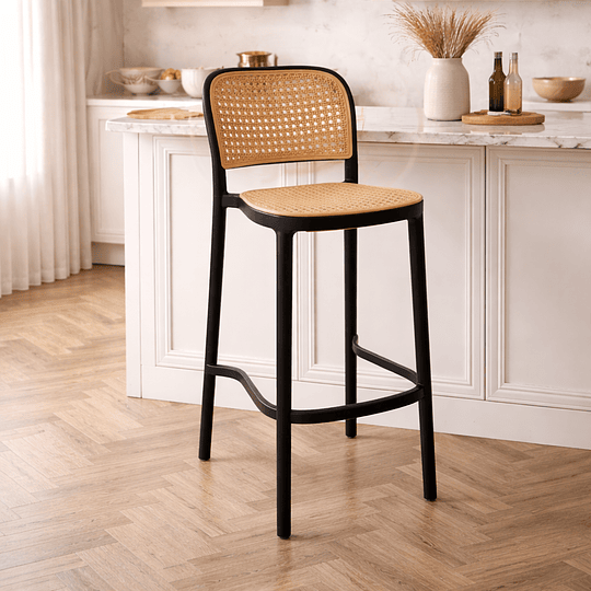 Pack de 4 Taburetes Delta de Polipropileno Apilables para Mesón Bajo – Negro