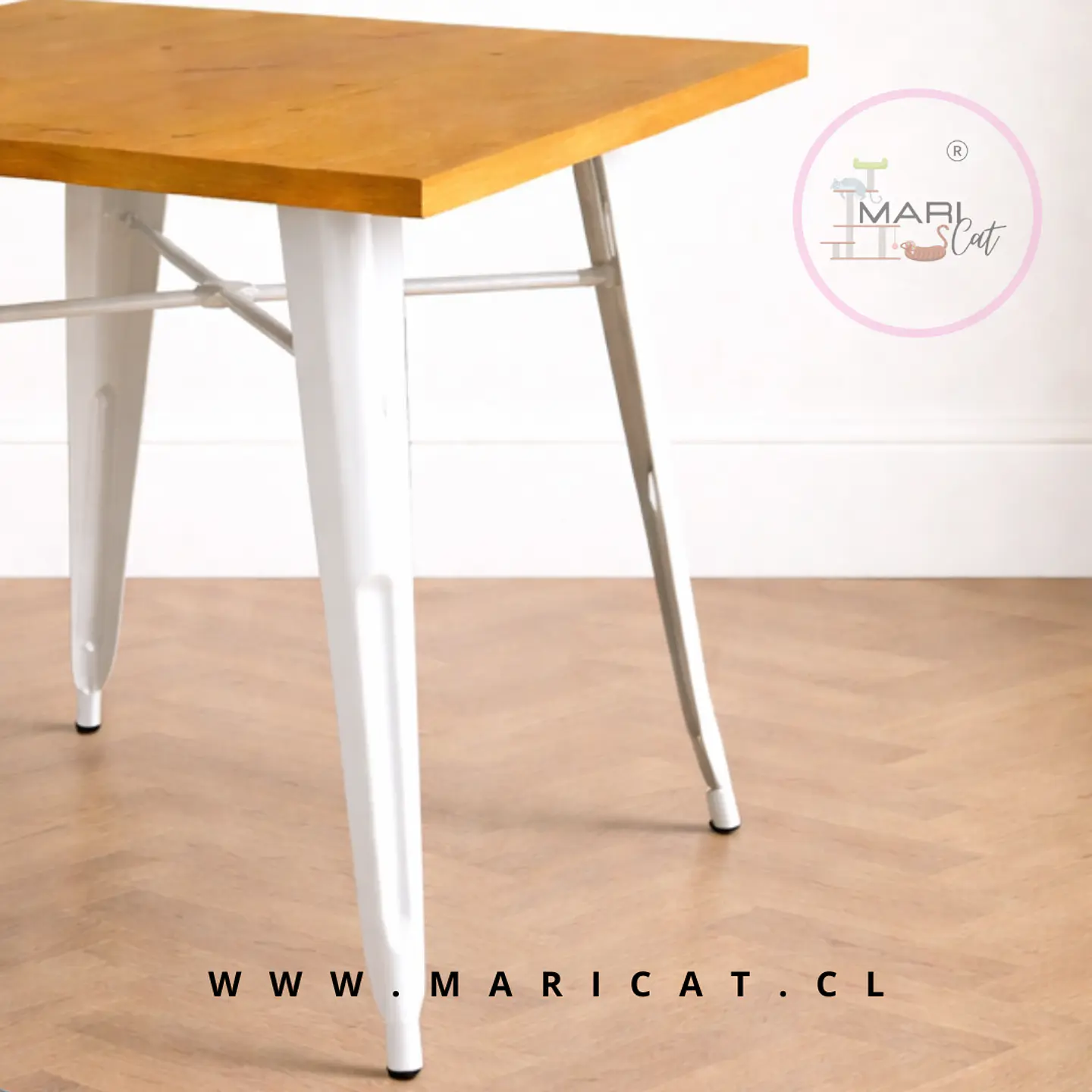 Mesa Tolix Cuadrada Blanca con Base de Madera y Patas de Metal Exterior  2