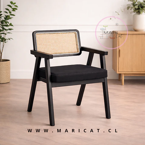 Silla Chandigarh de Madera rattan Negro con Cojin Pro- living recepcion lectura