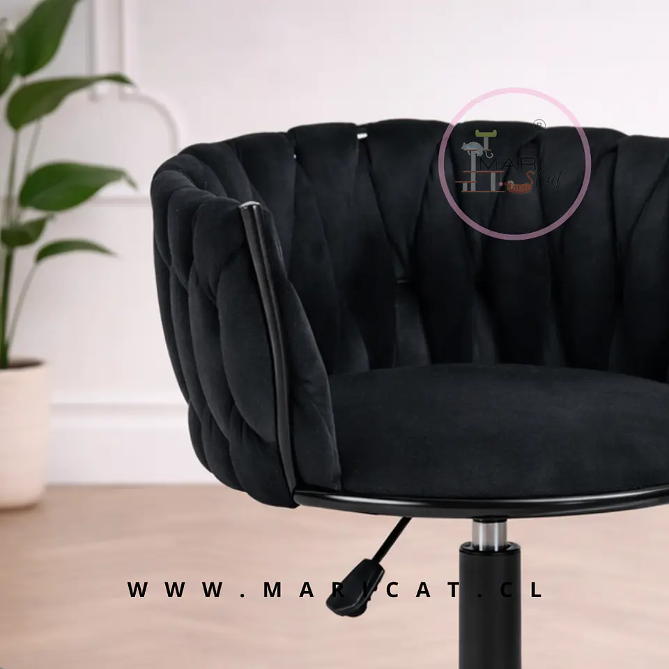 Silla de King Giratoria con Pistón a Gas y Tapiz en 3