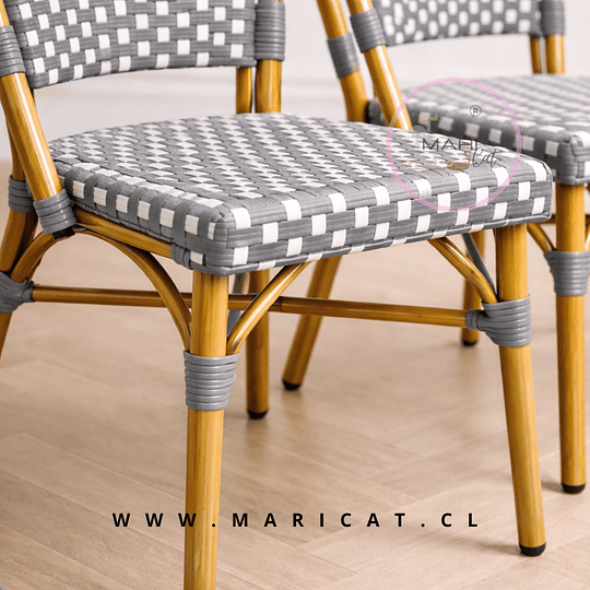 Pack 4 Silla Bistro de Exterior Ratán Sintético Gris y Blanco con Estructura de Metal Paris