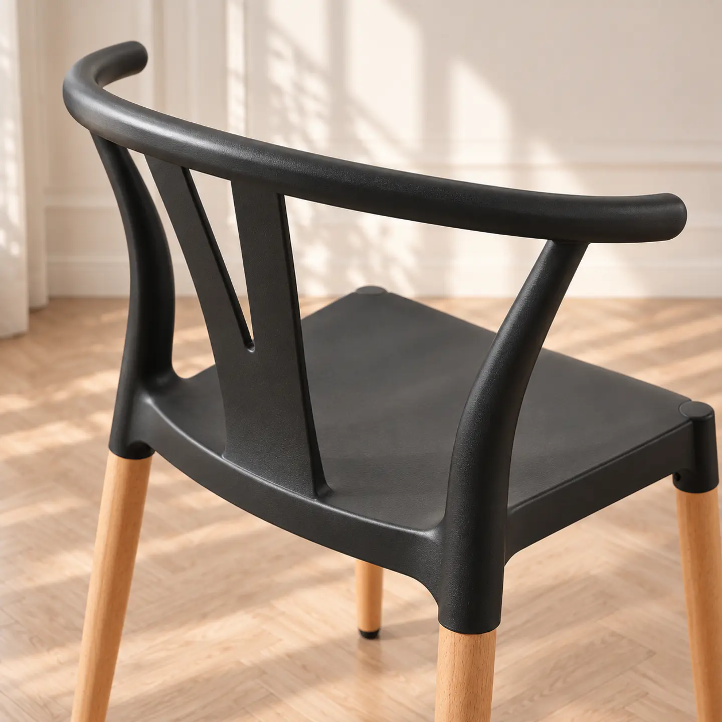 Silla Wishbone Polipropileno Negro Base Madera Natural apilable - Comedor Cafetería Restaurante 2