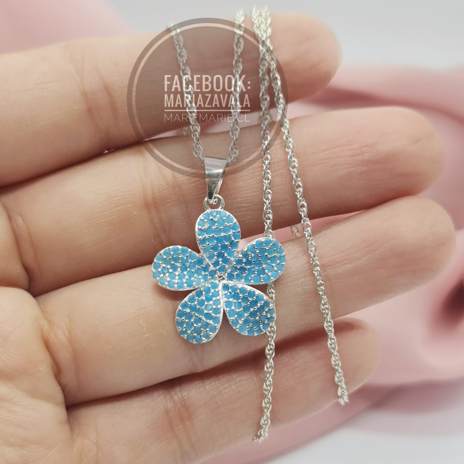 Collar Flor Primavera Celeste