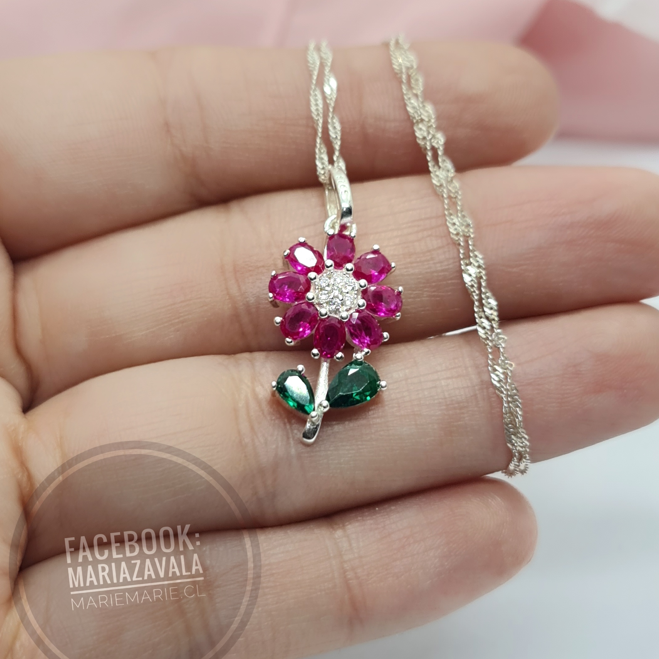 Collar Flor Fucsia