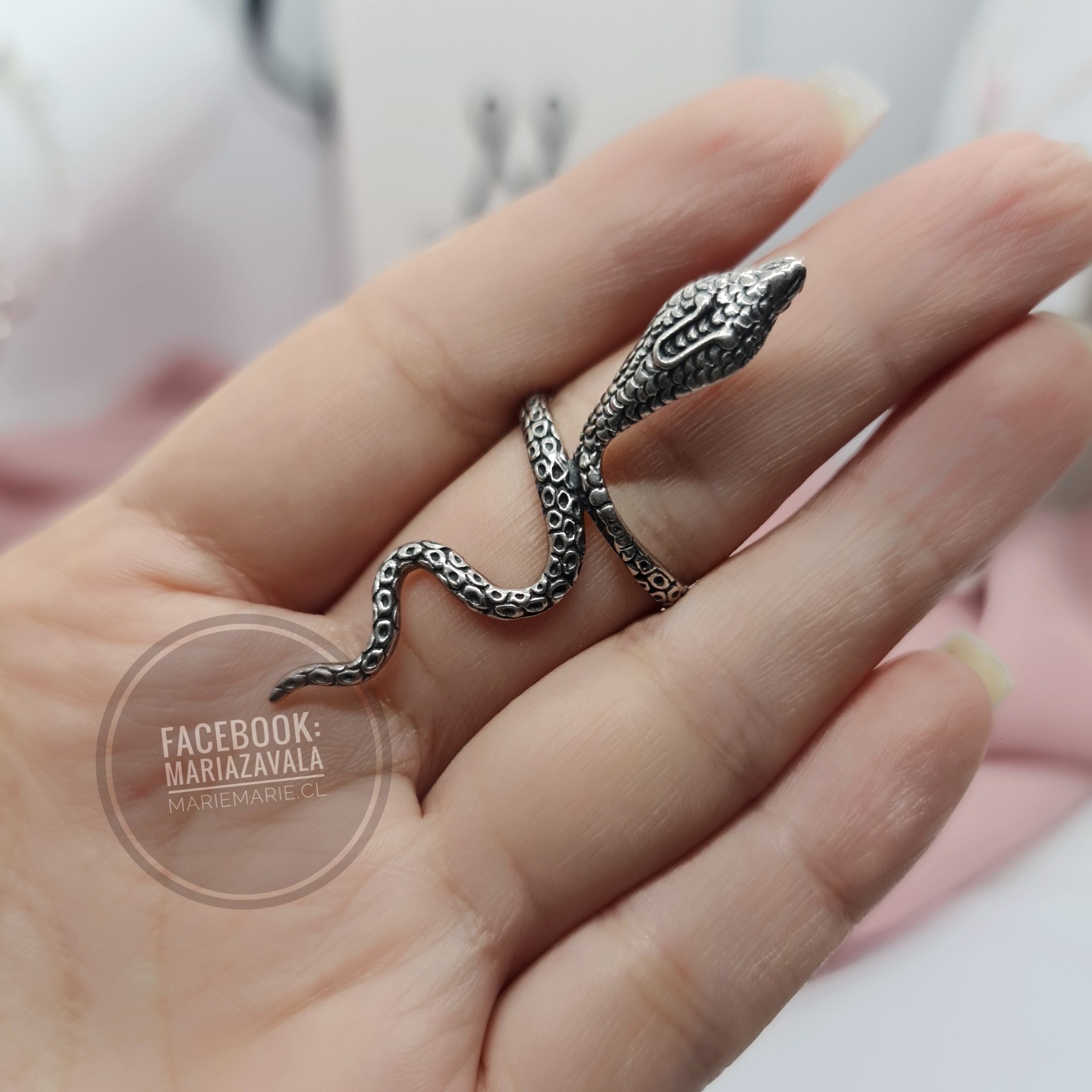Anillo Cobra