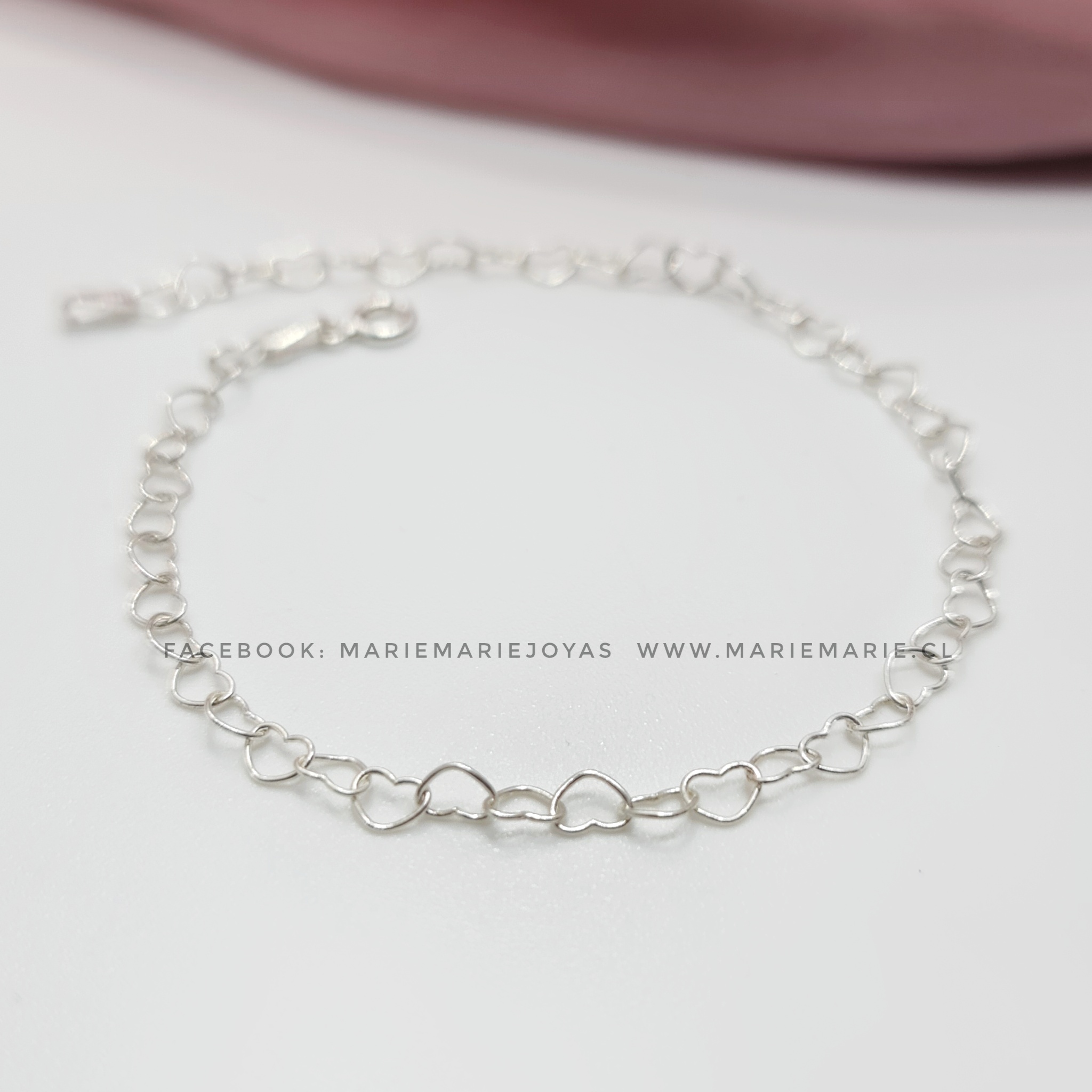 Pulsera Corazones Entrelazados