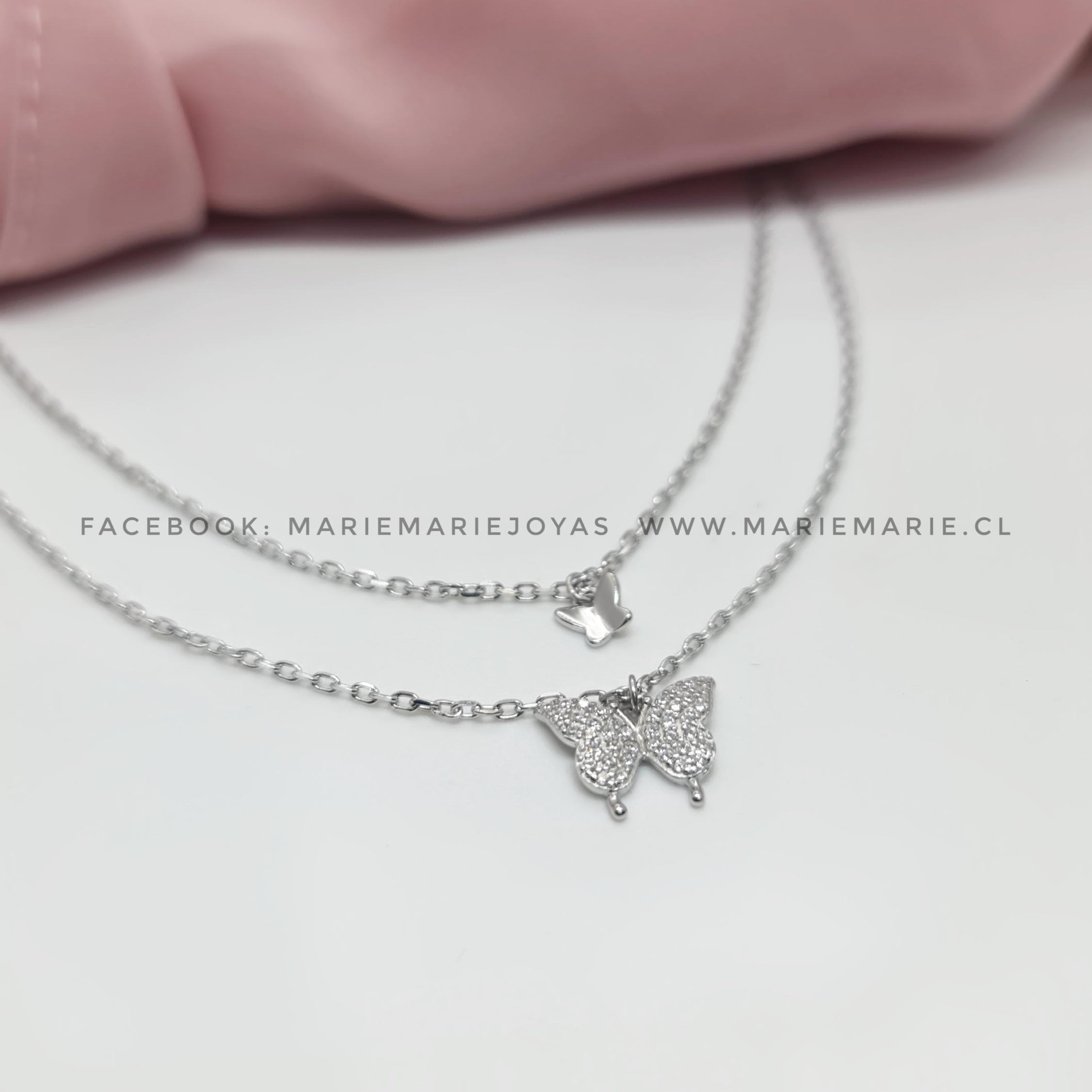 Collar Doble Mariposa