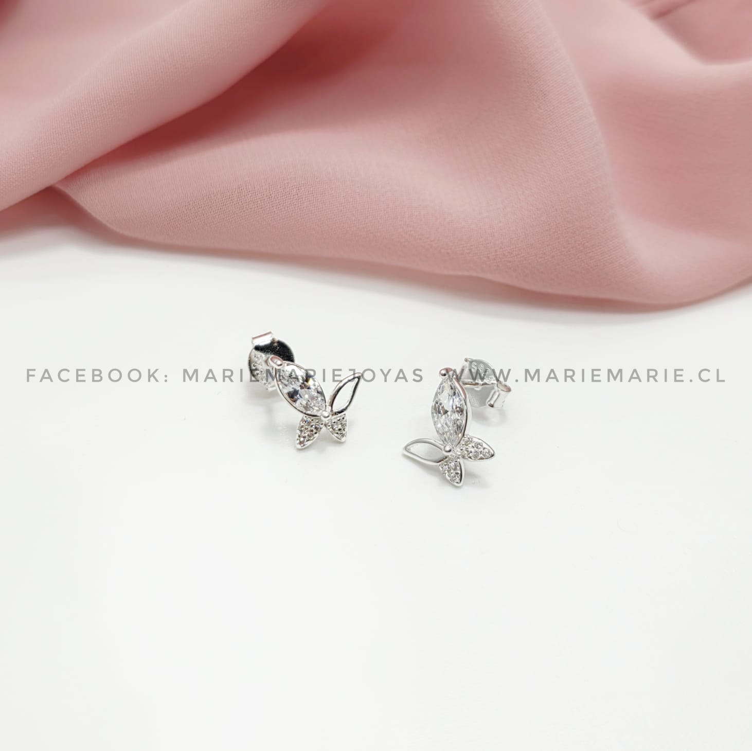 Aros Mariposa Blanco