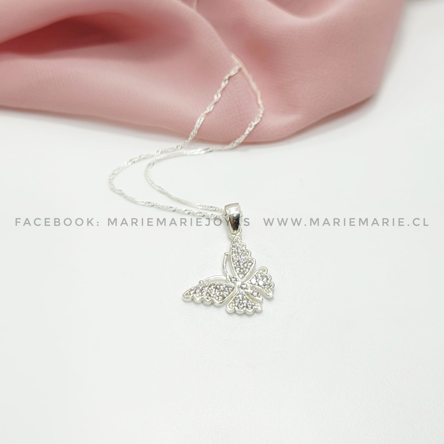 Collar Mariposa Microcircon