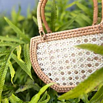 M Muse Rattan     (Qenqo cuadrado)
