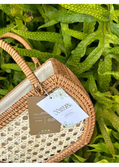 M Muse Rattan     (Qenqo cuadrado)